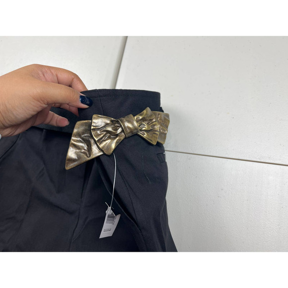 Courtenay Junior SMALL Sz 5 Black Bermuda Dress Shorts w/ Belt Loops Cuffed Hem - Picture 4 of 8